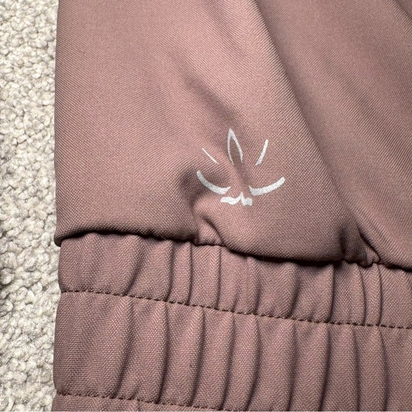 BEYOND YOGA STATUS POCKET JACKET SIZE XL MUSHROOM BROWN LIKE NEW - Picture 13 of 13